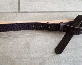 Ladies chocolate snake belt