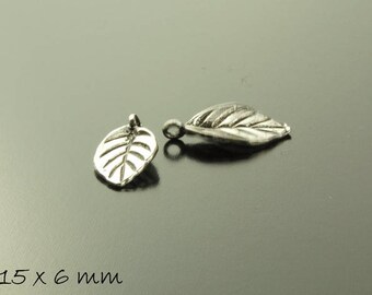 Pendant leaves Antique silver vintage 15x6mm