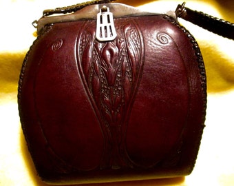 Vintage Jemco purse from the 1920's in nice condition.
