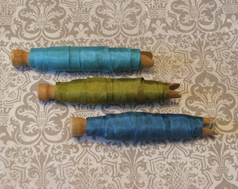Seam Binding Ribbon on Vintage Clothespins - Wedding, Favor, Rustic, Shabby Chic, Beach, Cottage, French Country