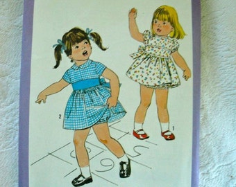 Simplicity Pattern Size 1/2 8448 Girl's Dress