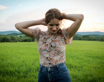 1970's Flowy Vintage Floral Cropped Blouse -- Byer of California -- Size Small