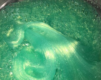Green pearlescent slime
