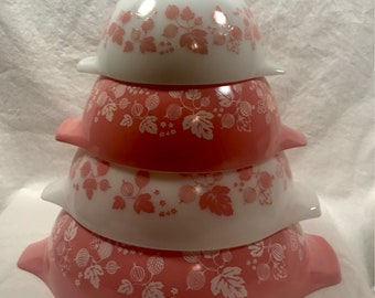 Pyrex Pink Gooseberry Cinderella Mixing Bowl Set 441 442 443 444