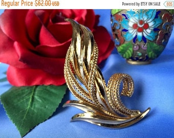 Mothers Day Sale Vintage Grosse 1965 Signed Gold Tone Brooch, Signed Grosse Gold Tone Leaf Brooch, Vintage 1965 Grosse Gold Tone Pin, Vintag