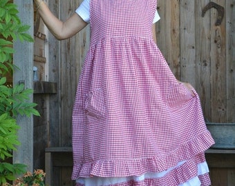 Camellia red gingham apron