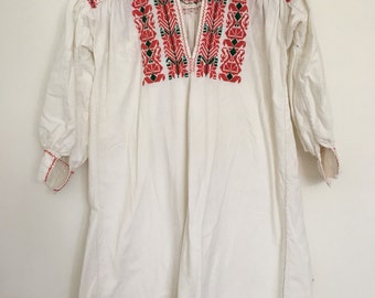 1970s ethnic folk embroidered bohemian tunic mini dress
