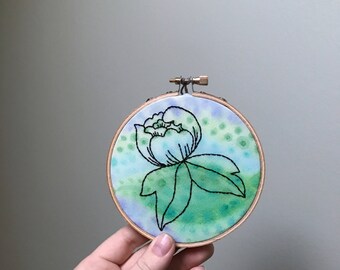 Watercolor flower - Embroidery Hoop - 4 inch