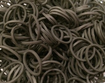 Solid Grey ** Rainbow Loom Bands Refill. 600 bands & 24 c-clips. Guaranteed authentic. Latex-free.
