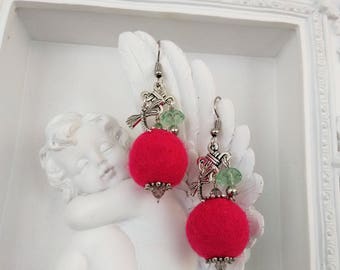 The felts fuschia earrings