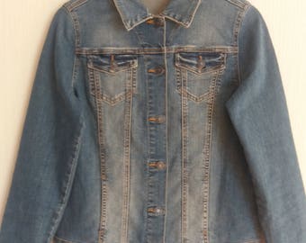 Vintage Blue Denim Trucker Jean Jacket Size Medium