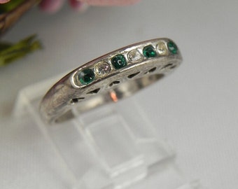 Green Emerald Heart Band Silver Ring