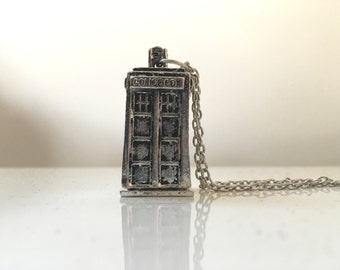 Dr Who Tardis inspired necklace