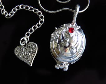 Vampire Diaries Pendant, Elena Gilbert Necklace, Vampire Diaries Costume, gift for her, Silver Pendant vervain.