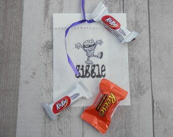 HALLOWEEN CANDY BAGS, Set of 10, Party Favor Bags, Holiday Bags, Trick or Treat Bags, Mummy Treat Bags, Halloween Candy Bags, Candy Bags