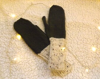 Cosy Khaki & Beige Wool Mittens