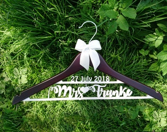 Wedding hanger personalized with date, Custom wire hanger, wedding hanger, name hanger, bridal hanger, wire hanger, personalized hanger