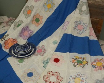 HANDMADE QUILT TOP: A charming vintage topper