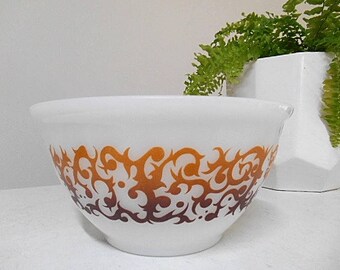 Vintage Agee/Crown Pyrex Bowl "Bramble" Australia Mixing/Stacking/Nesting Bowl
