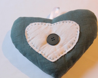 Linen decorative: hanging heart