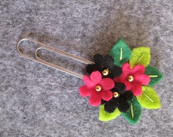 Flower paper clip; Fuchsia,and black flowers; planner clip; planner accessories; Felt paper clip; bookmark; Stocking stuffers; Gift under 5