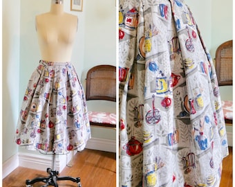Vintage 1950's Novelty Print Circle Skirt / 50s full skirt teapot leaves kitchen print size xs s