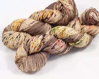 Autumn Stroll, sock yarn, speckled yarn, hand dyed yarn, speckled sock yarn, colorful yarn, indie dyed yarn