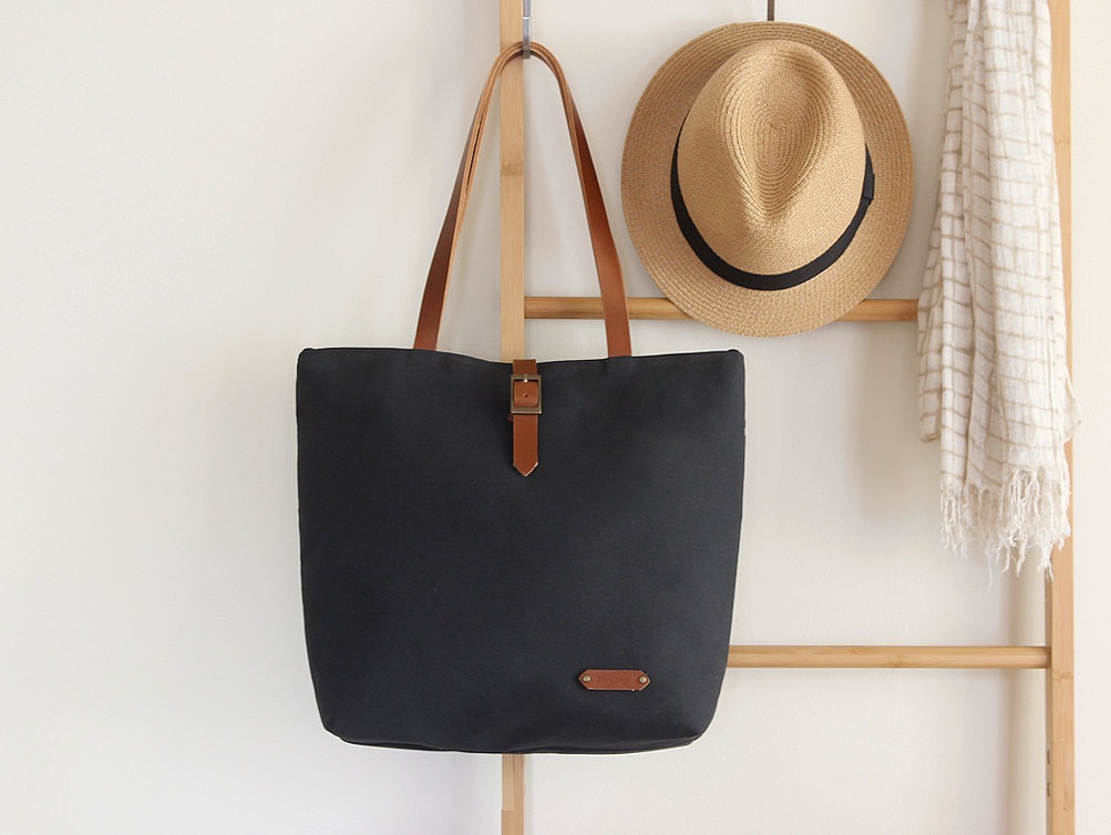 Dark navy tote / diaper bag / shoulder bag leather handles 9