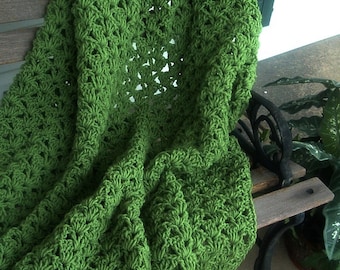HAND CROCHETED DECORATIVE Afghan Throw Tea Leaf Green