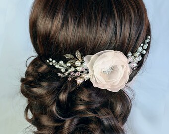 Ivory White Floral Bridal hair comb Wedding hair Flower Headpiece Ivory Bridal hair Flower comb Wedding headpiece Floral hair Accessories