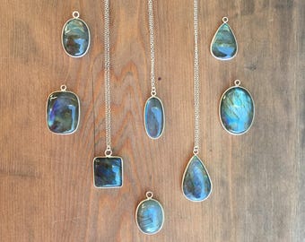 Labradorite Necklace, Silver Necklace, Labradorite Necklace, Labradorite Pendant, Gemstone Necklace, Pendant Necklace, Labradorite Jewelry