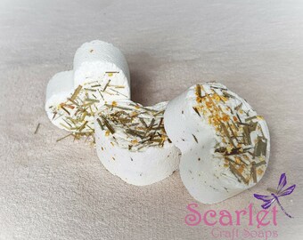 Lemon & Lemon grass bath bomb