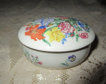 LENOX THE FLOWER Blossom Music Box