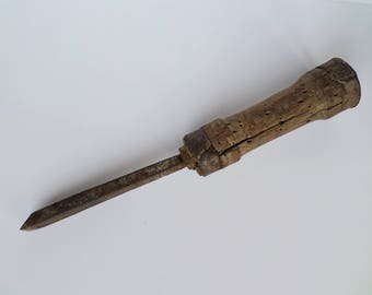 Primitive Hand Tool, Antique Chisel, Vintage Wooden Tool, Old Rusty Metal Tool, Woodworker Carpenter Tool, Woodcarving Tool, Rustic Decor