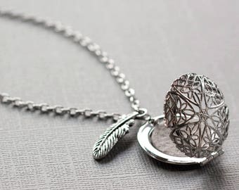 Feather Essential Oil Diffuser Necklace, Aromatherapy Locket, Oil Necklace, Aromatherapy Necklace, Oil Jewelry, Mother's Day gift