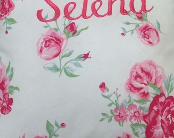 15 EUR /Ce embroidered name will be on the triangle front of tent