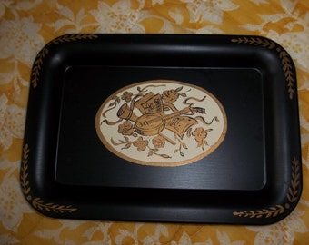 Petite Black tray with Music