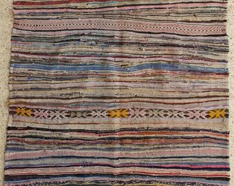 86"X75" Vintage Moroccan rug woven by hand from scraps of fabric / boucherouite / boucherouette