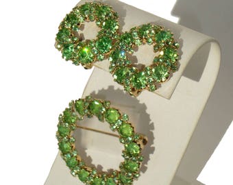 Vintage Weiss Jewelry Set Peridot Rhinestone Demi Parure Brooch & Earrings