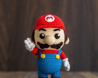 Crochet Pattern of Mario from "Super Mario Bros." (Amigurumi tutorial PDF file)