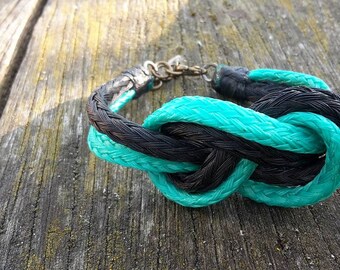 Sisters Starboard: Eight Knot