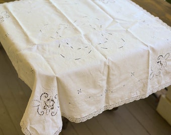 White Tablecloth, Small Table Topper, Vintage White Lace Tablecloth, 35" by 35", Vintage Linens