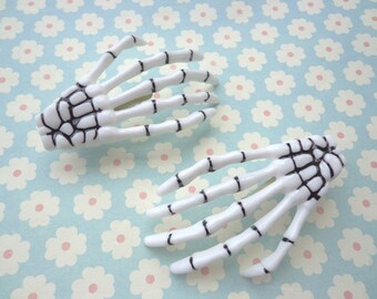 SALE--30 pcs skeleton hand hair clips