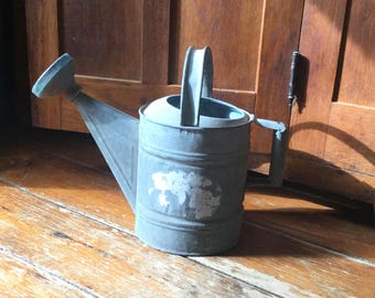 Vintage Galvanized Watering Can,Watering Can,Rusty Farmhouse