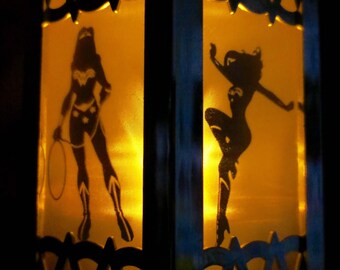 Wonder Woman Inspired Battery-Operated Plastic Mini Lantern