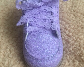 Fashionable baby walking shoes
