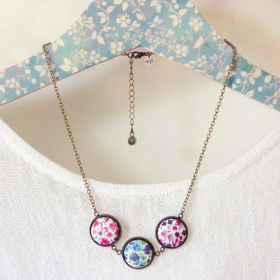 Short Liberty necklace, Colorful Liberty necklace, Summer necklace, Textile necklace, Liberty jewelry, Summer trends, Romantic necklace