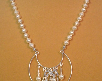 19 inches of eyecatching Sparkle and Movement - UNIQUE! - N218