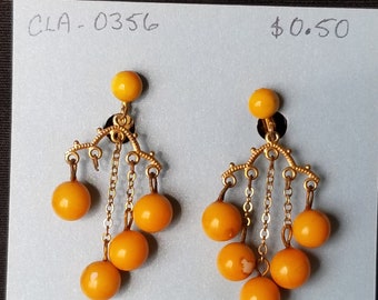 Broken Jewelry can be used for crafts