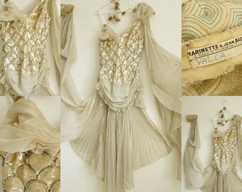 Simply divine....original 20's Sherazade Showgirl Costume, Revue Girl Costume, Burlesque Costume, Theatre Costume, Salome, Paris...CHARMANT!